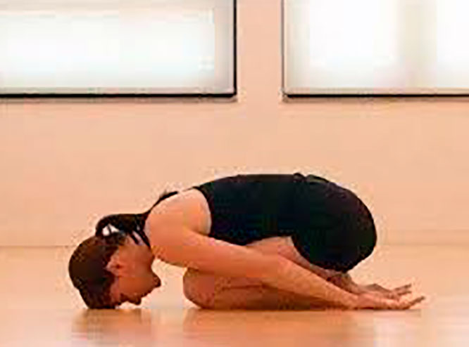 Йога при сколиозе